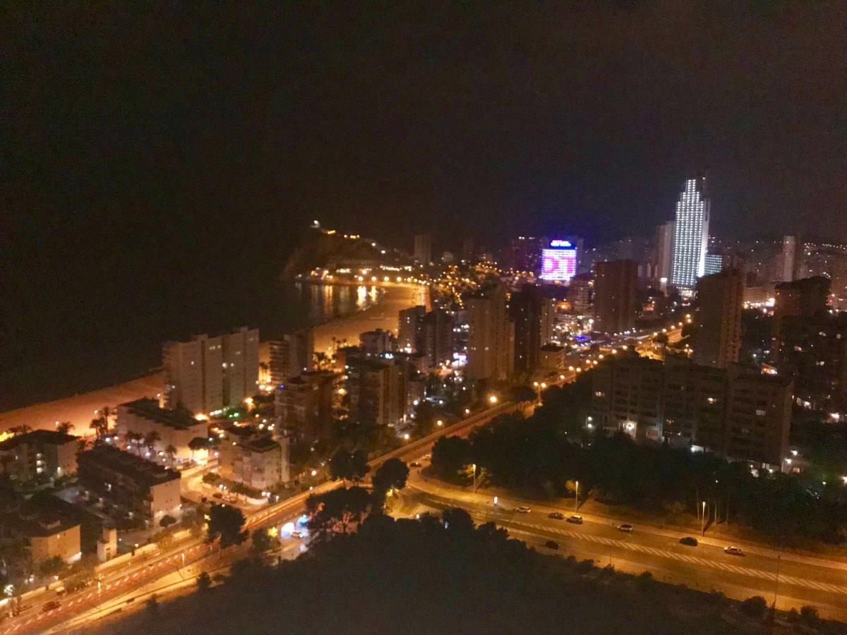 شقة Sunset Drive Vistas Magicas بينايدورم المظهر الخارجي الصورة